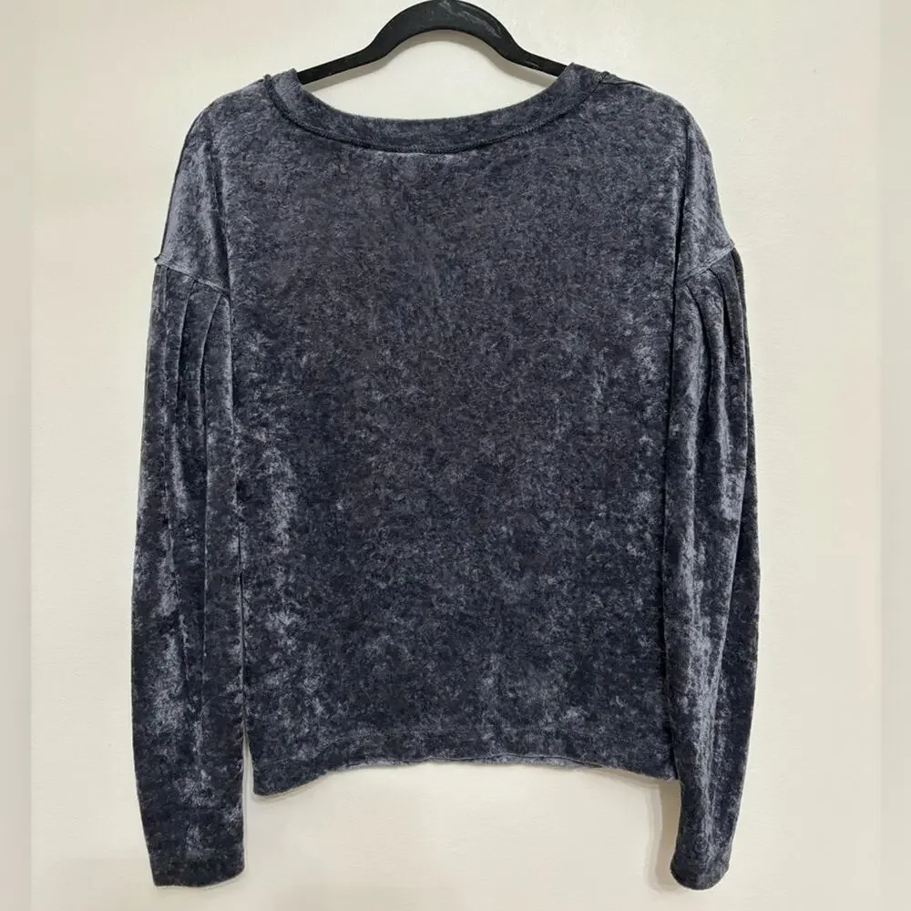 We the Free Crushed Velvet Sweatshirt in Gray - Size XS